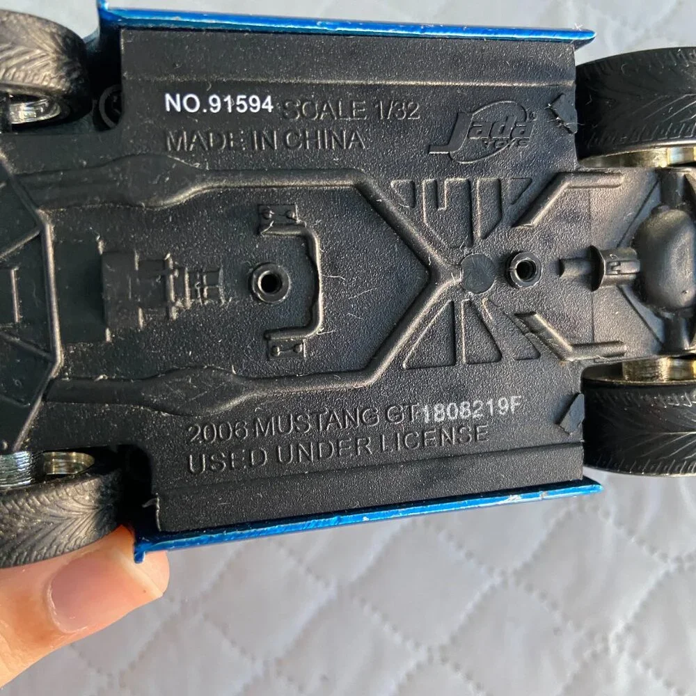 2006 Mustang GT scale 1:32 car model